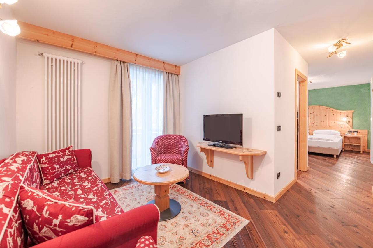Hotel Foresta Моэна Экстерьер фото