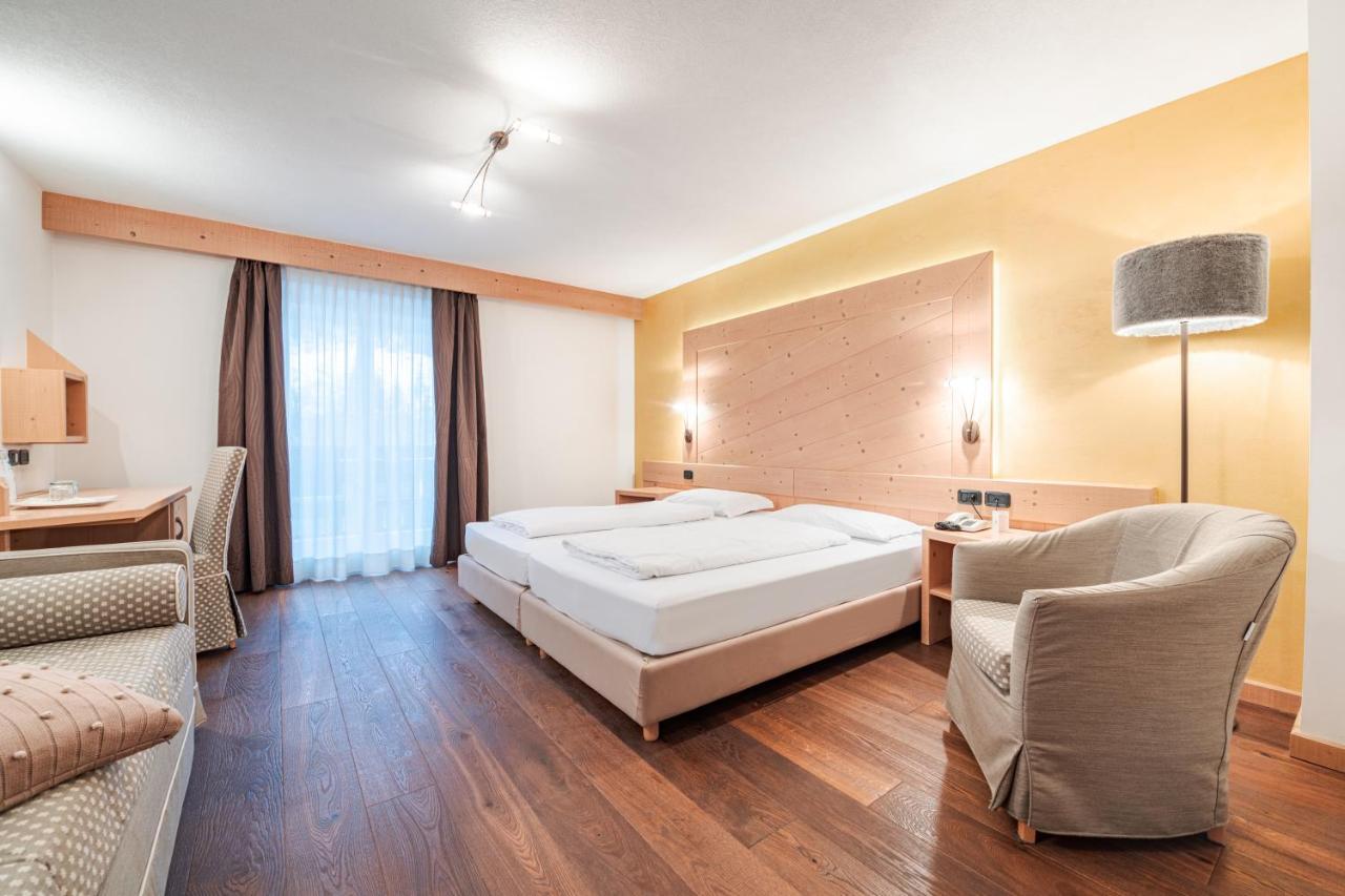 Hotel Foresta Моэна Экстерьер фото