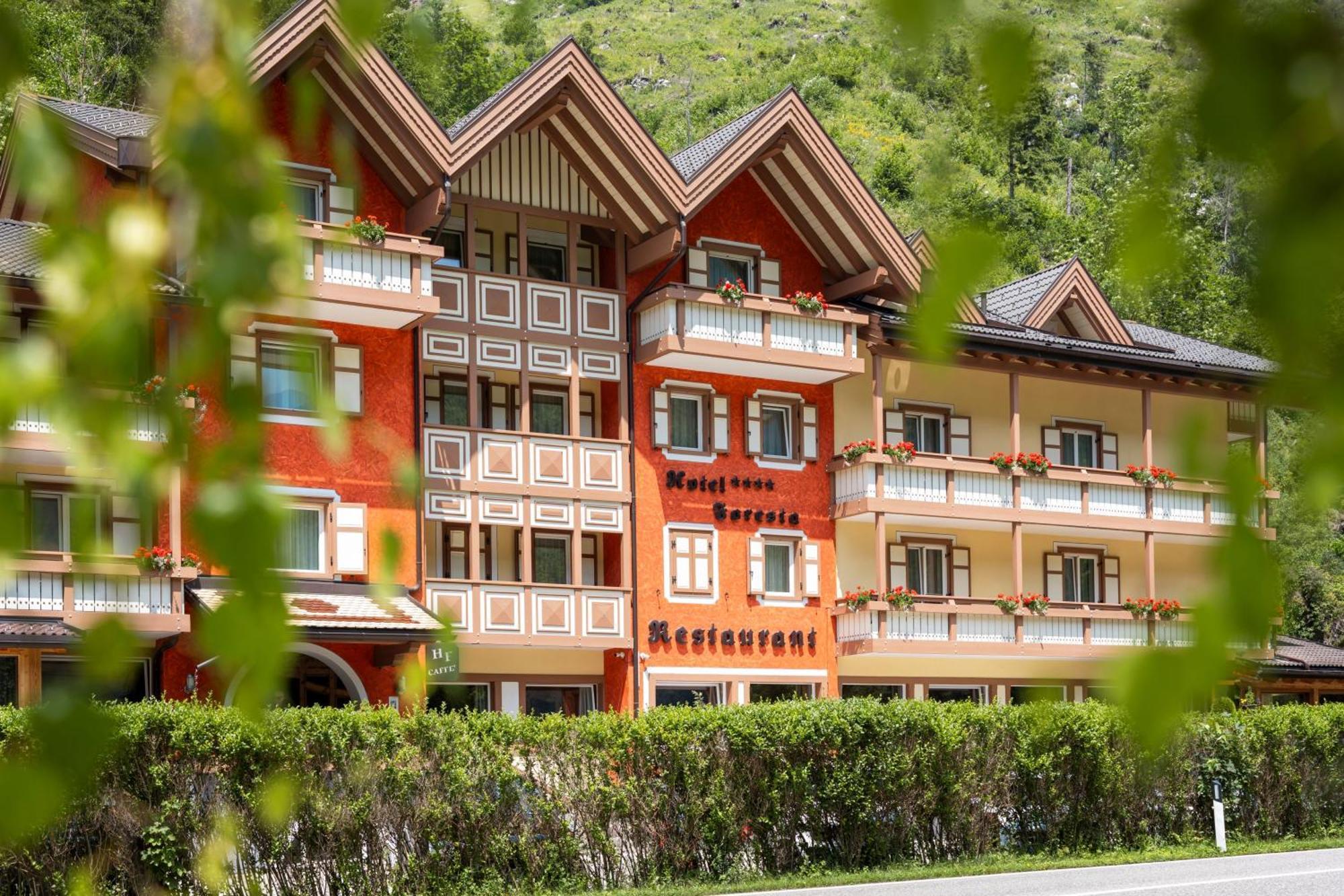 Hotel Foresta Моэна Экстерьер фото