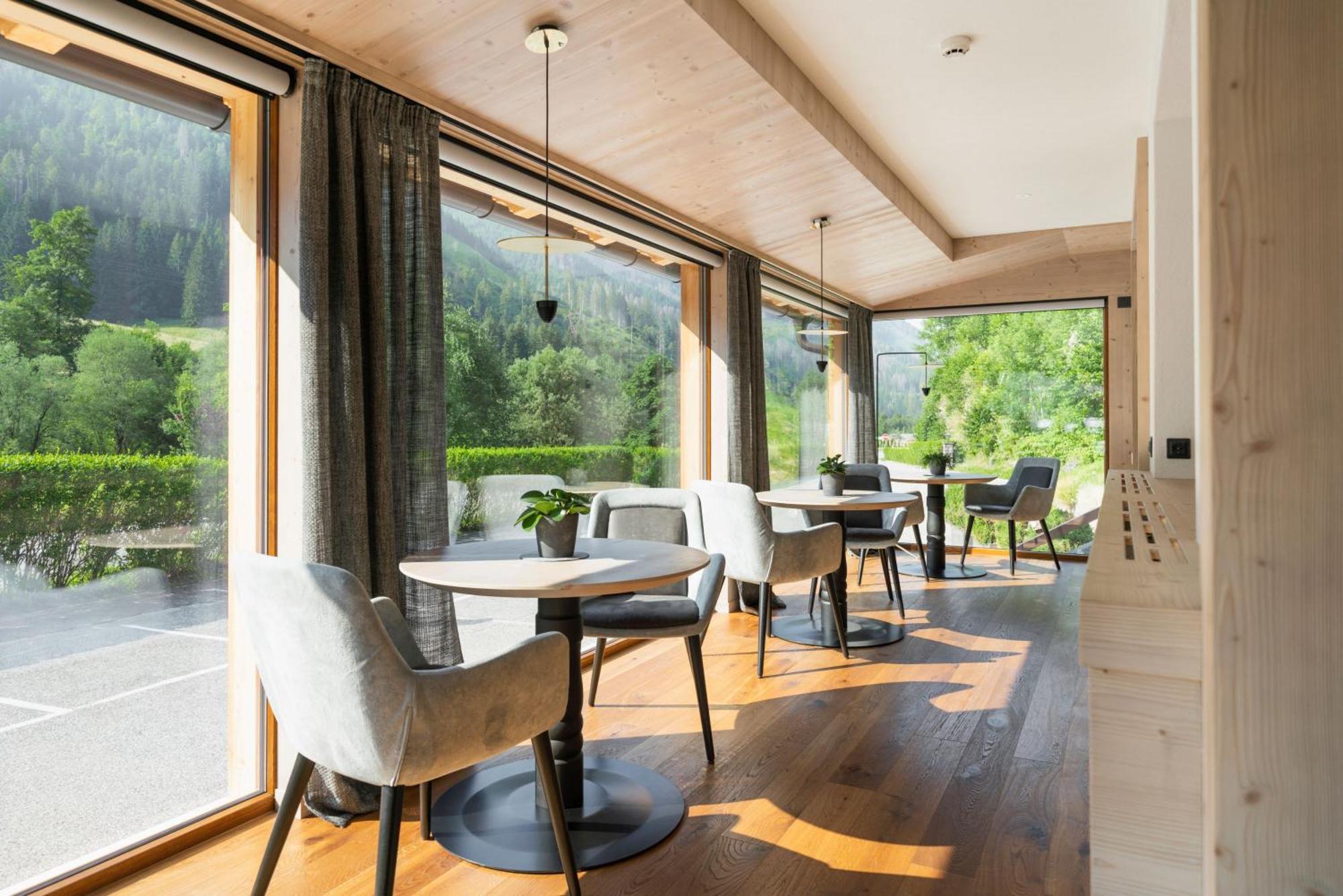 Hotel Foresta Моэна Экстерьер фото