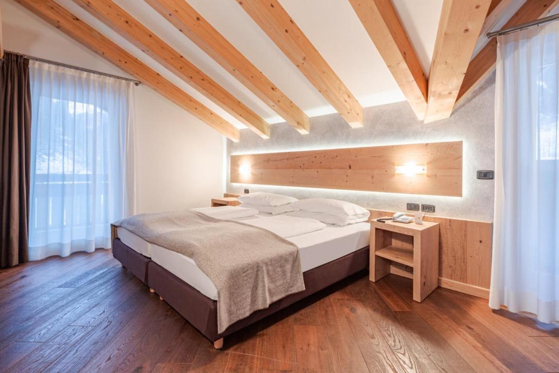 Hotel Foresta Моэна Экстерьер фото